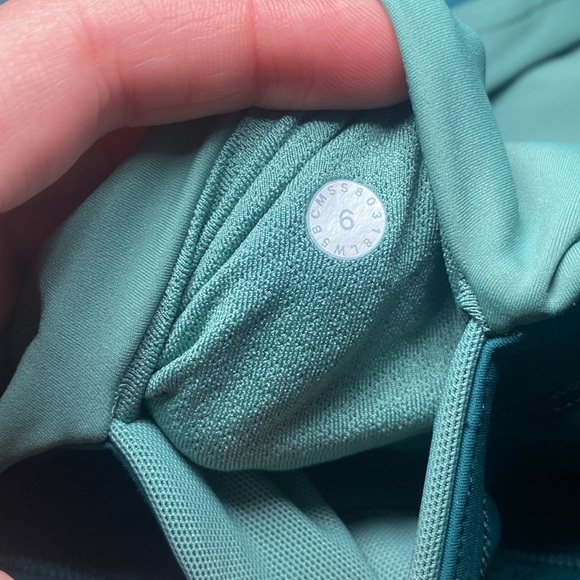 Lululemon Wake & Train Tight Green Jasper Frosted Pine - Picture 12 of 12